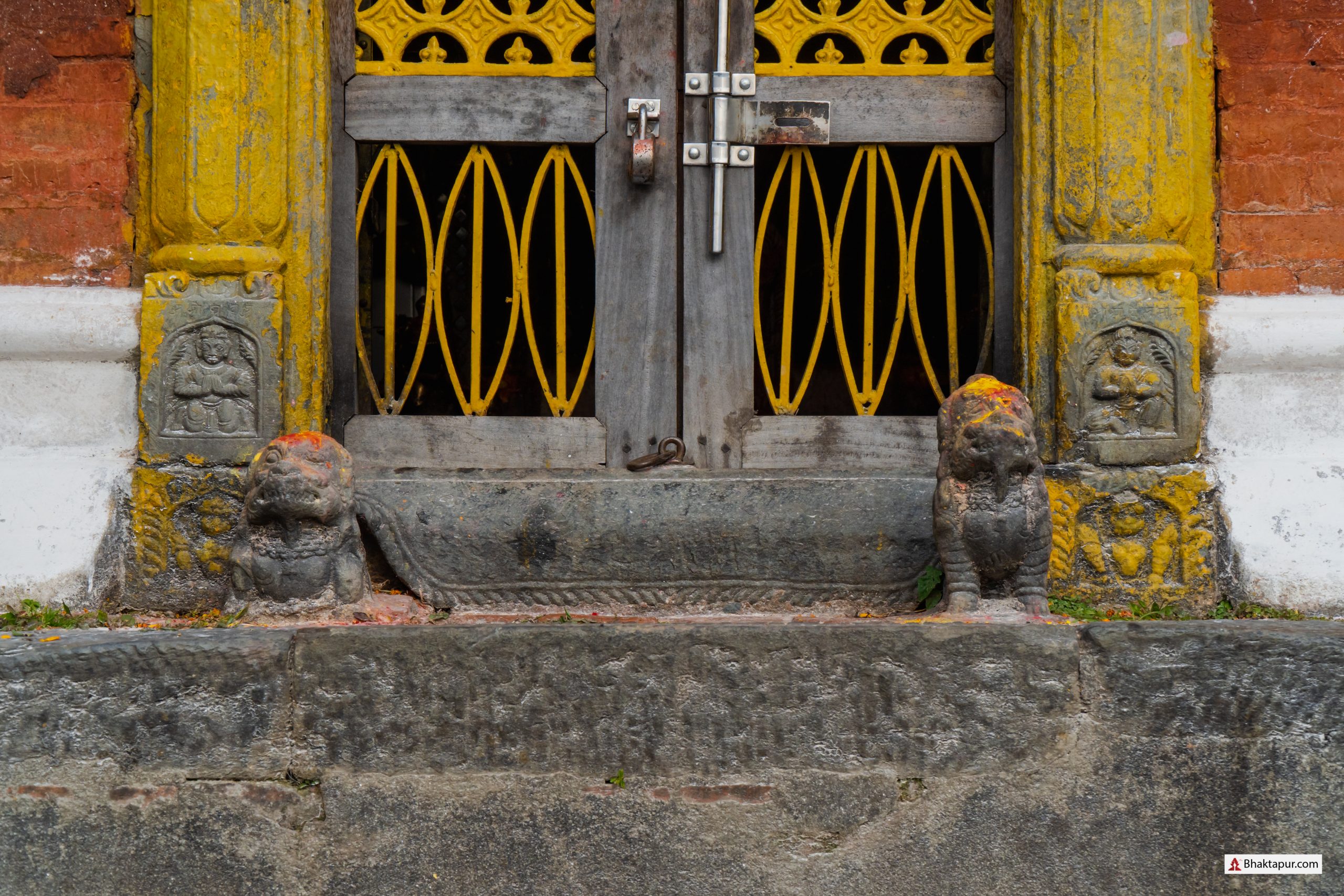 Door of Saraswatisthan temple image